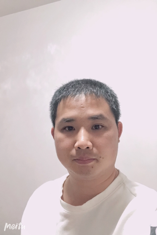 小梁的第一张照片--三明中老年相亲网